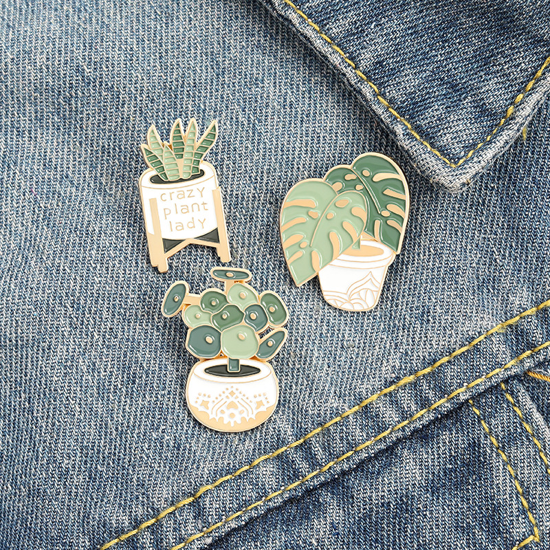 Potted Plant Brooch Monstera A - Aloe Vera Pot recensione e prezzo